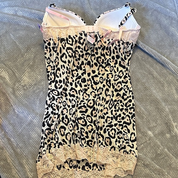Victoria's Secret Pink Leopard Chemise with Shimmering Pink  Lace - Picture 8 of 11